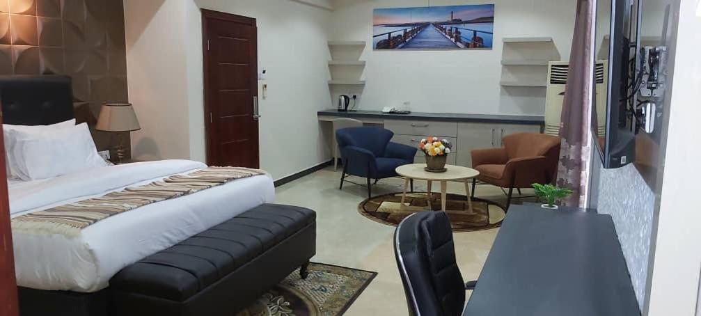 Lantana Hotel Дар ес Саалам Екстериор снимка