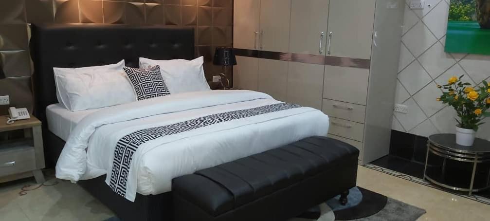Lantana Hotel Дар ес Саалам Екстериор снимка